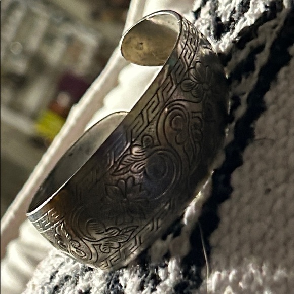 Temp Unavailable - Picture 1 of 7